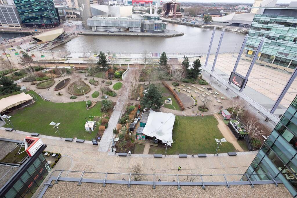 Stylish Mediacity 2Bed, Sleeps 6, Amazing Views 맨체스터 외부 사진